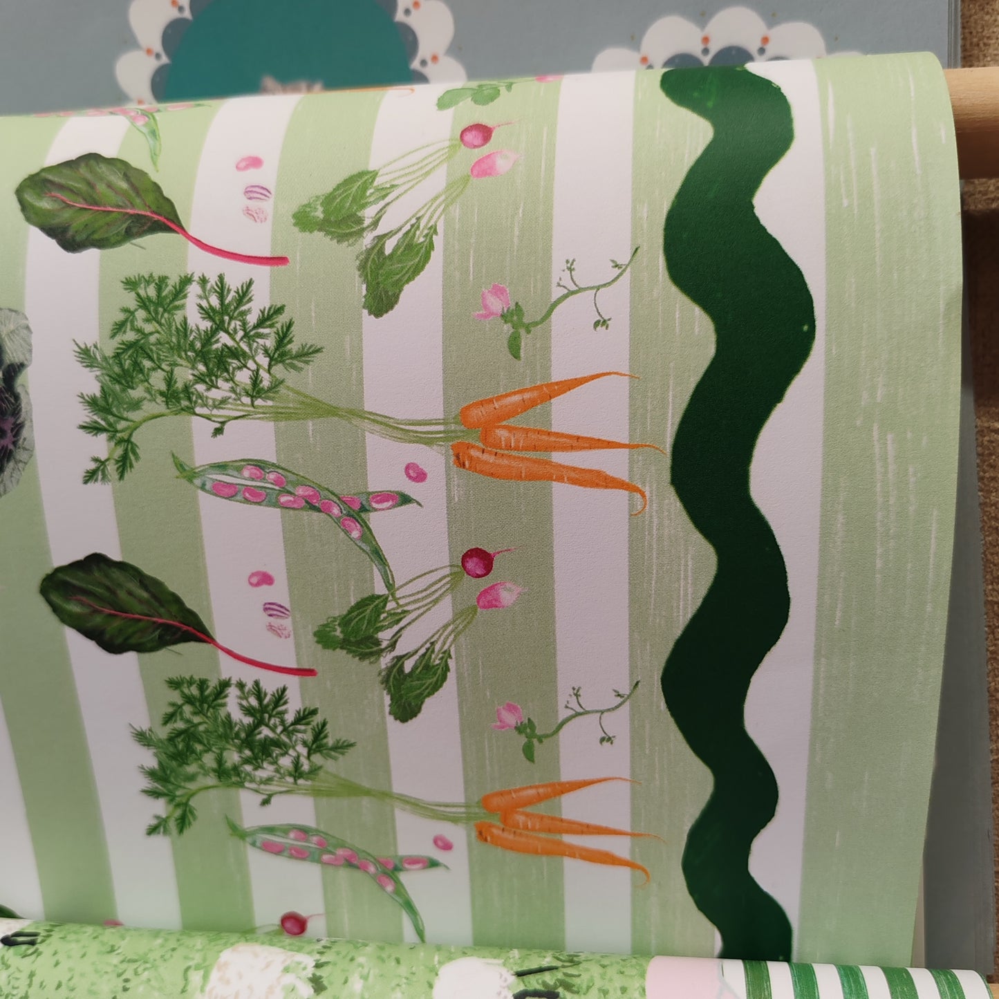 Veg craft gift wrap