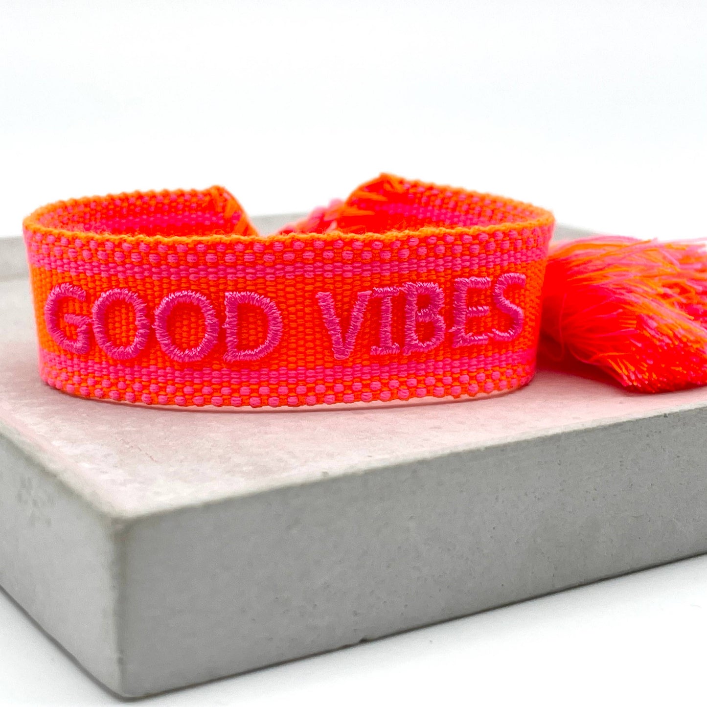 GOOD VIBES statement bracelet woven, embroidered