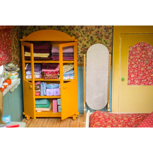 Kids DIY Dollhouse Furniture Kit - Bedroom (Scale 1:12)