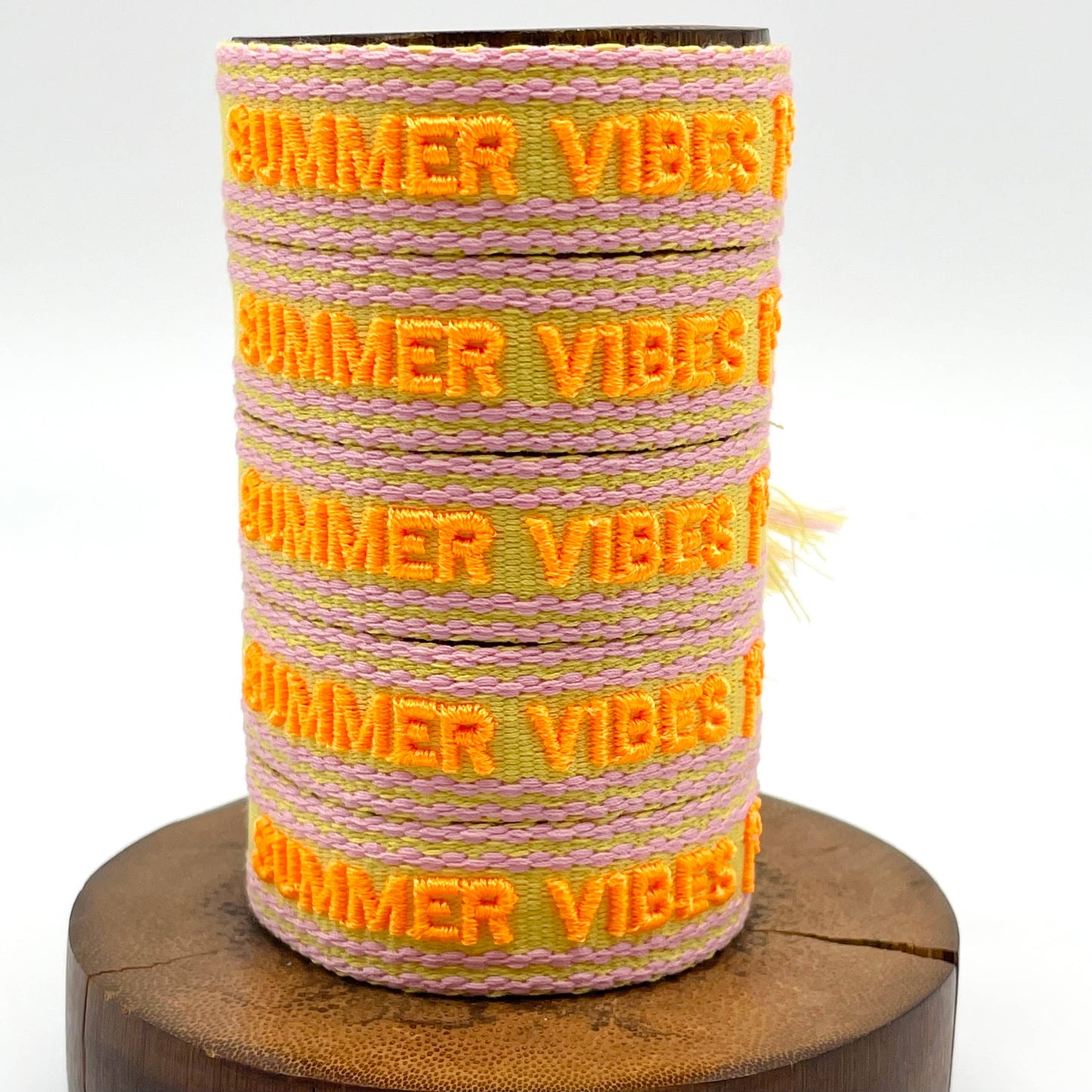SUMMER VIBES statement bracelet woven, embroidered