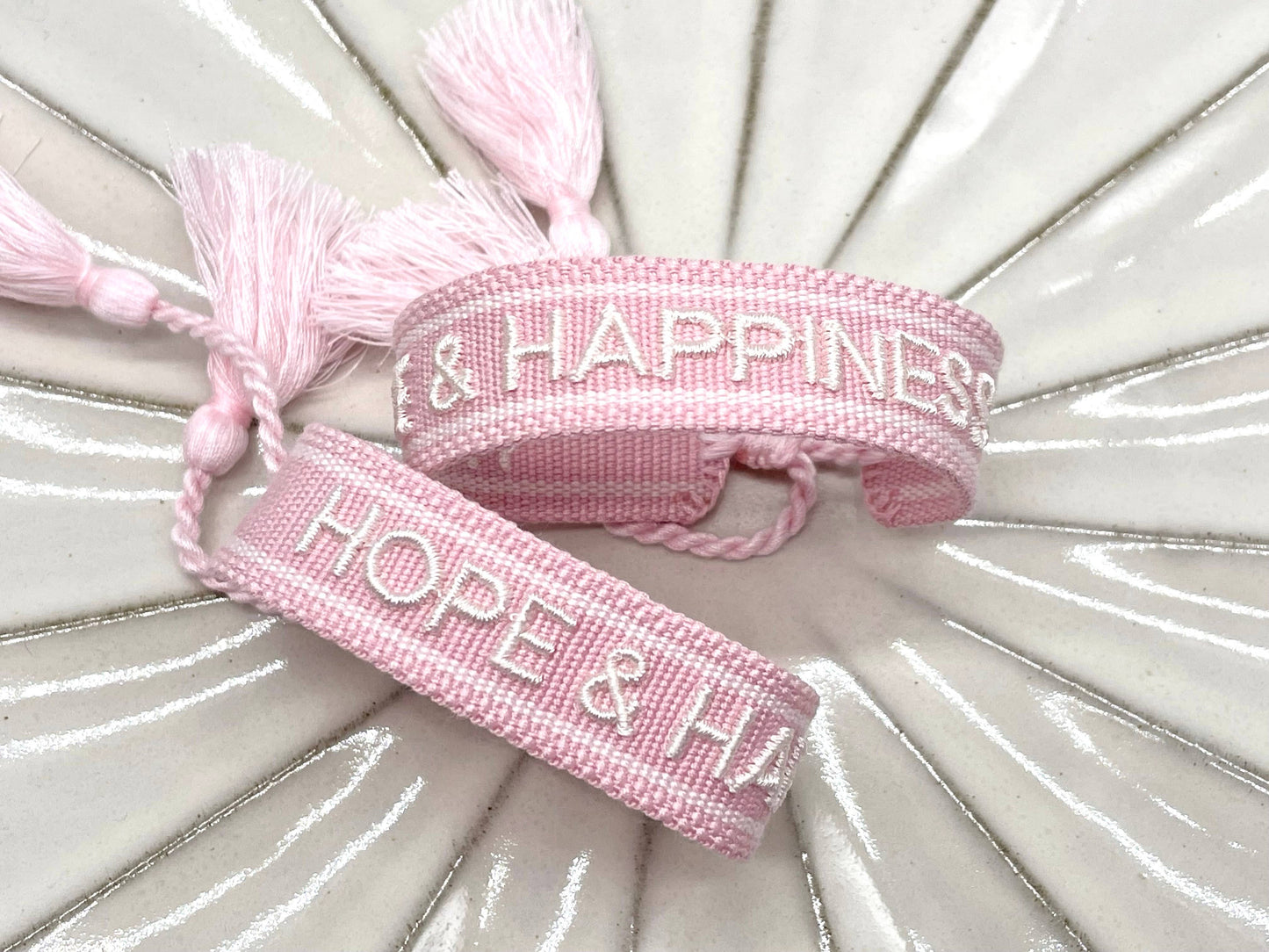 HOPE & HAPPINESS Statement Bracelet woven, embroidered