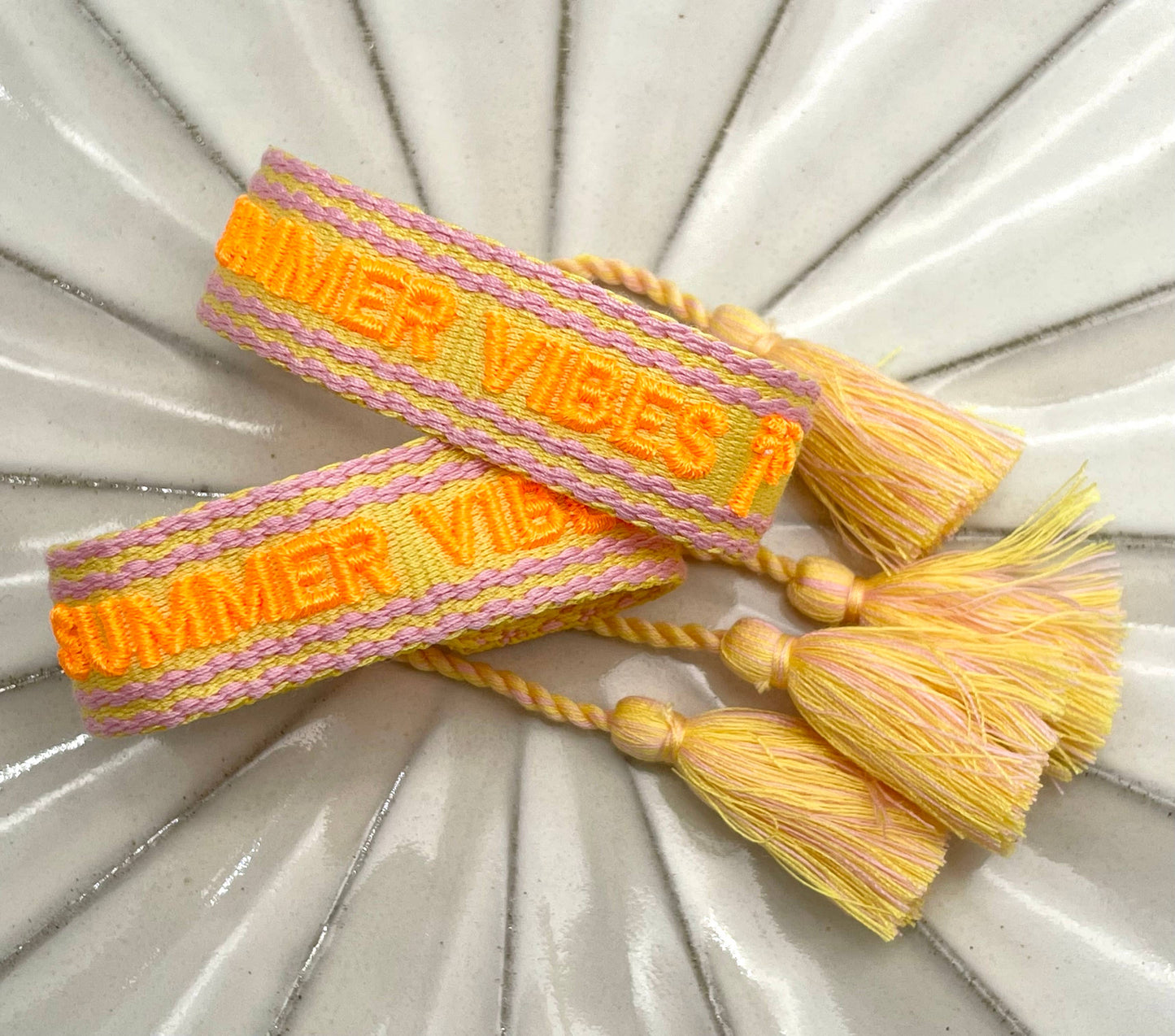 SUMMER VIBES statement bracelet woven, embroidered