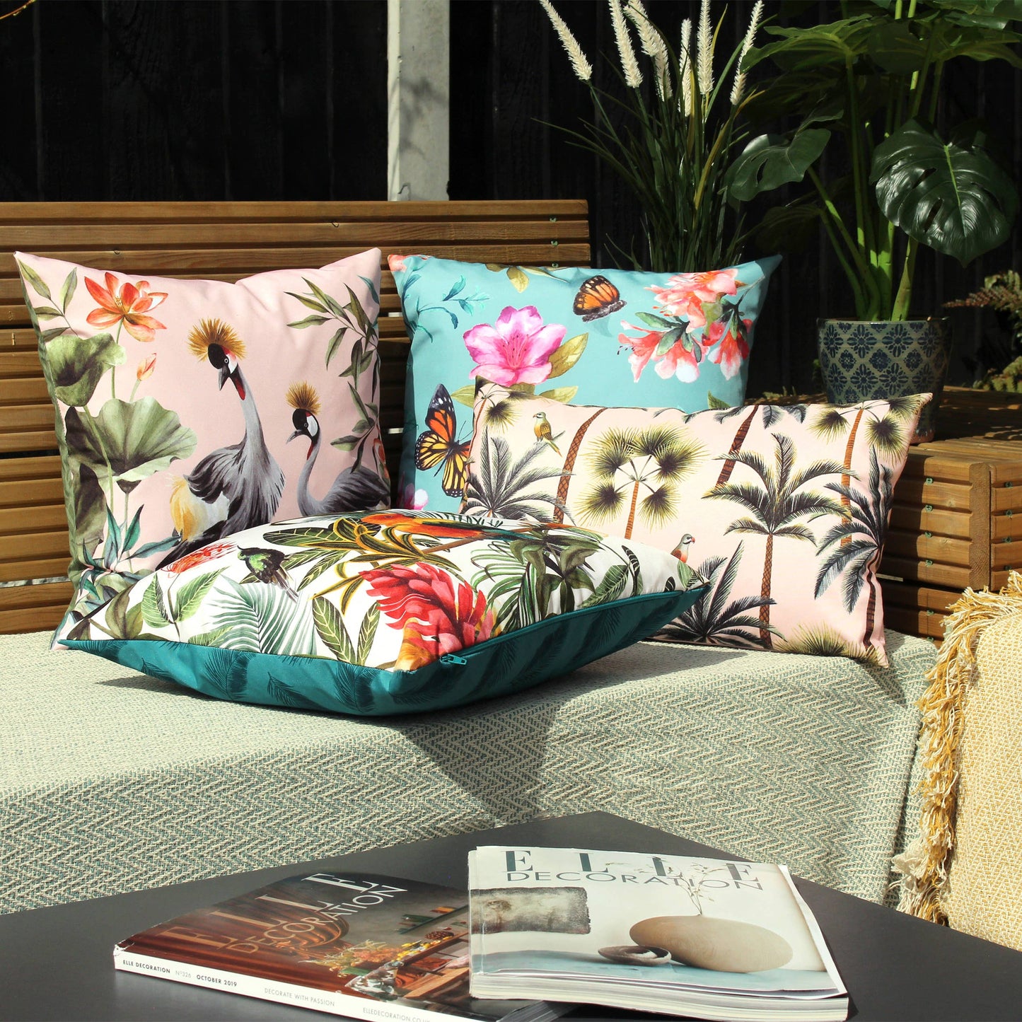 Parrots Outdoor Cushion Green