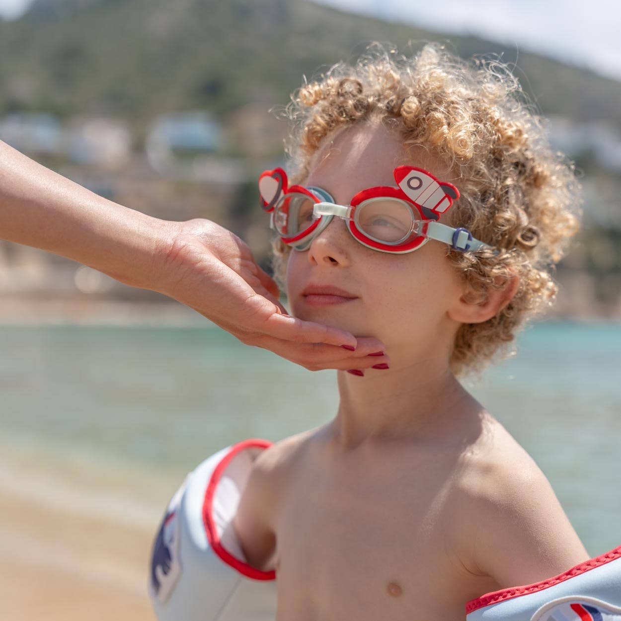 Children's anti-fog swimming goggles