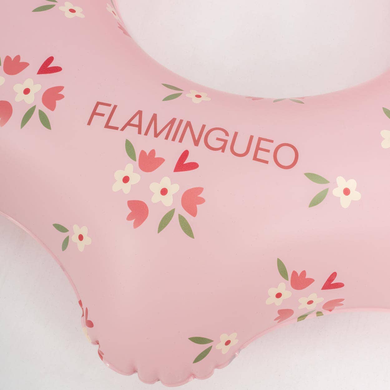 Children's donut float with wavy shape
