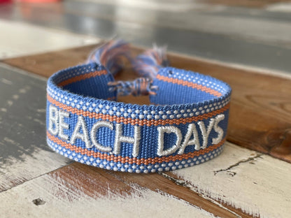 BEACH DAYS statement bracelet woven, embroidered