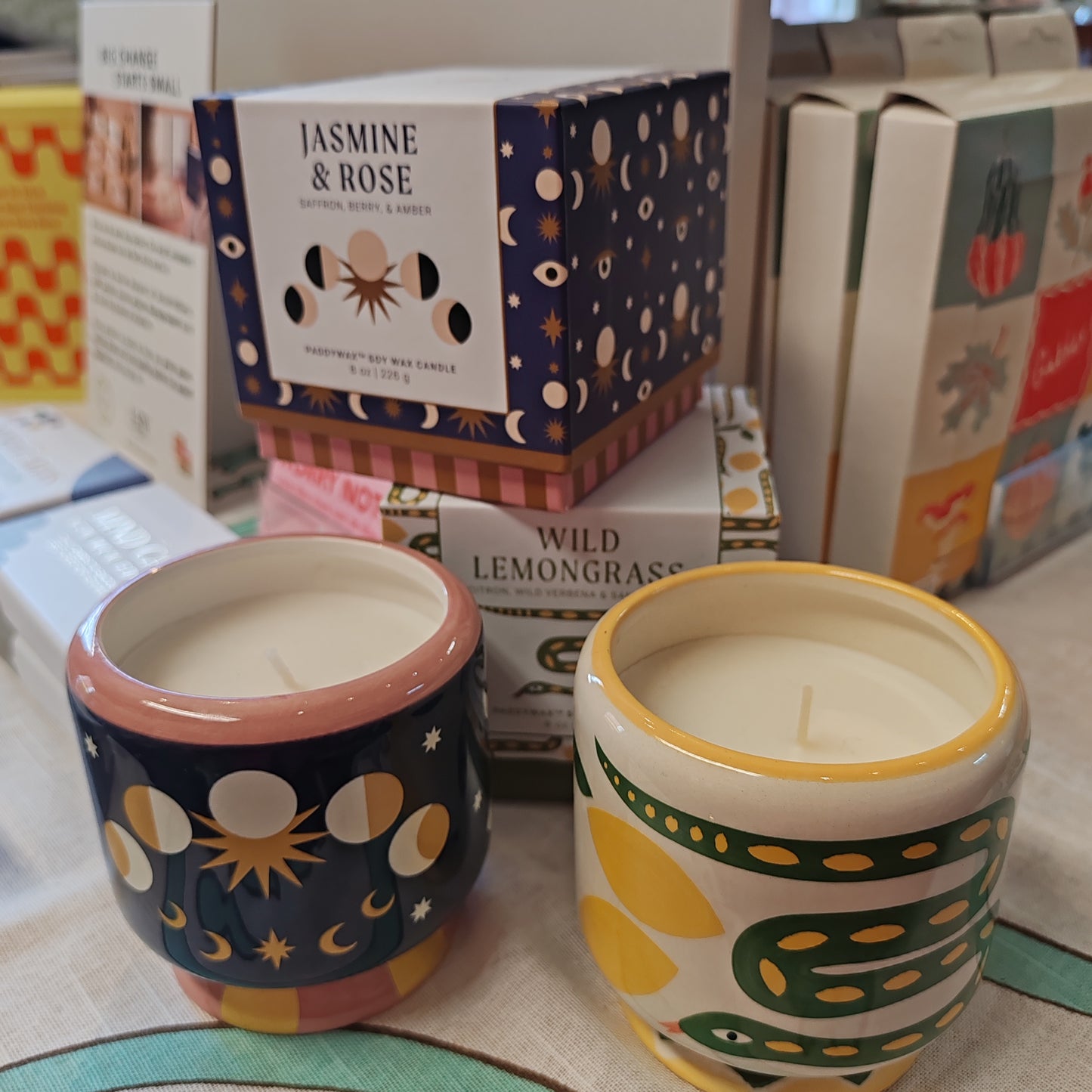 Adopo Snake Ceramic Candle