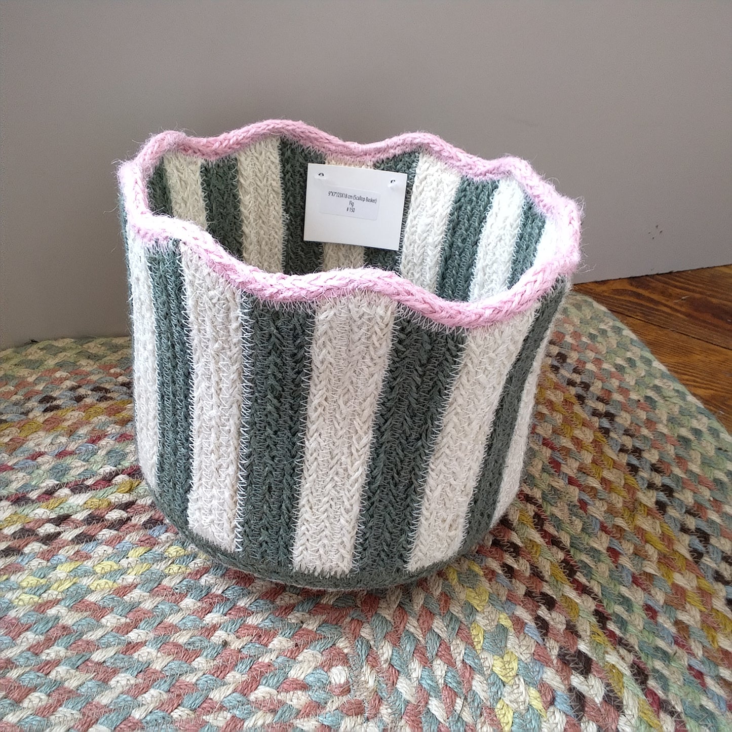 Tulip basket fig