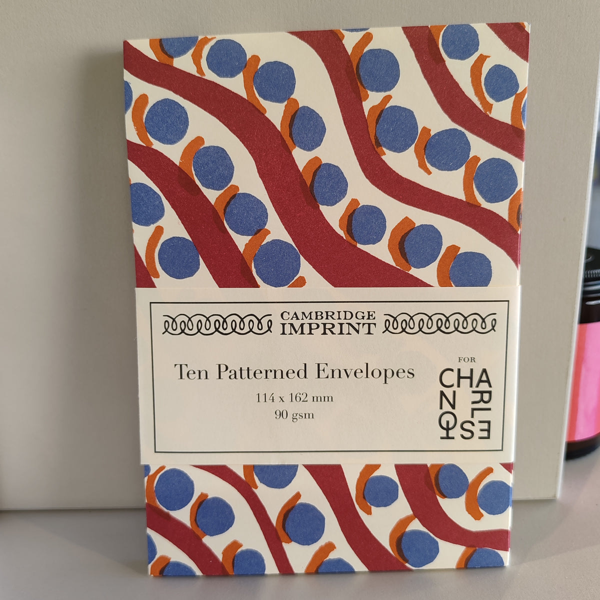 Pack of 10 patterned envelopes