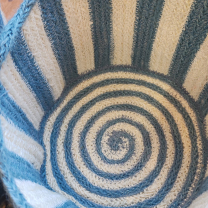 Tulip Scallop Edge Jute Blue and White mini basket