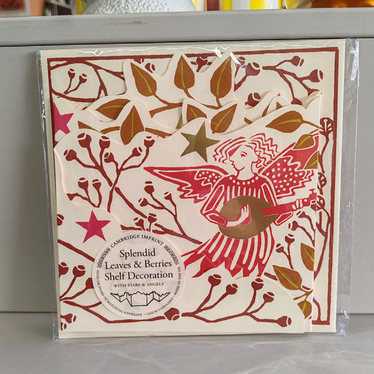 Splendid Shelf decoration. Leaves and Berries