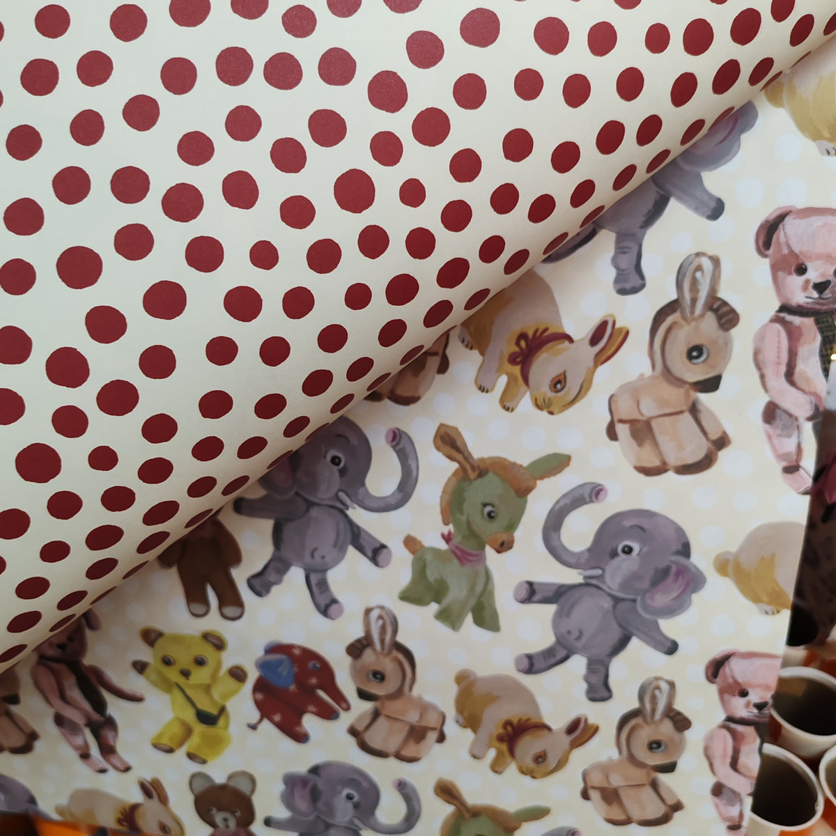Nursery character reversible Gift Wrap