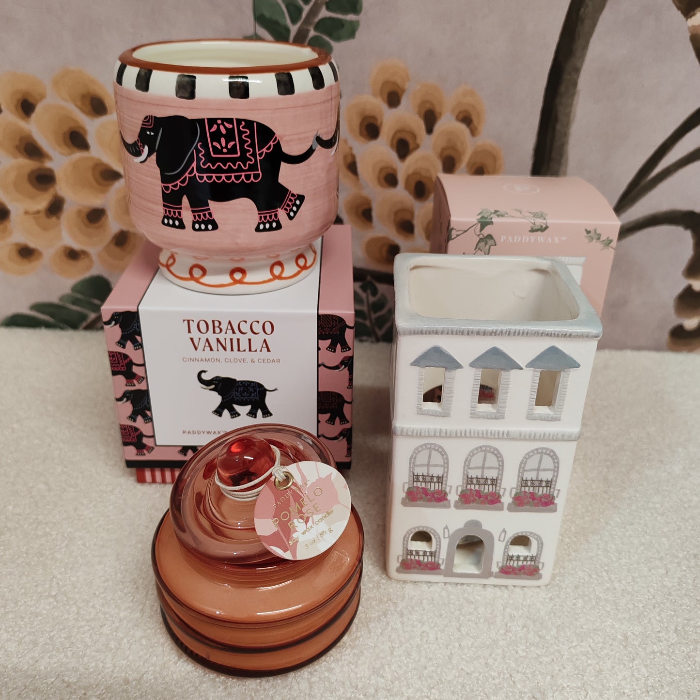 Incense and tea light holder elegant Parisian town house