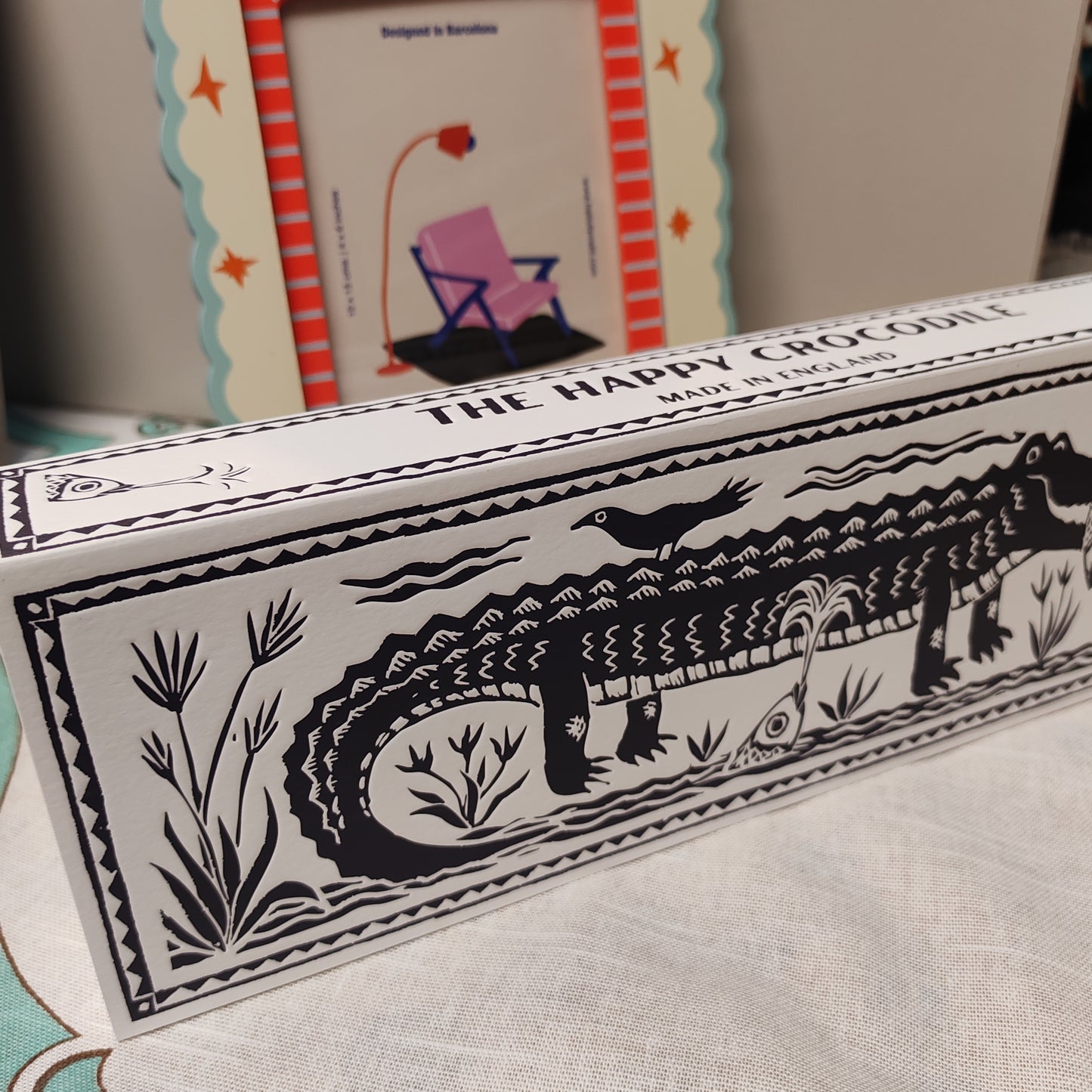The happy crocodile Fireside long matches
