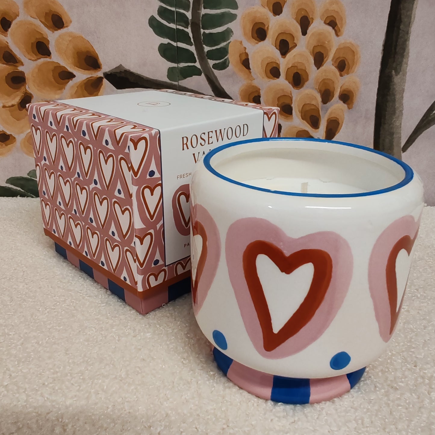Adopo hearts ceramic candle. Fresh nutmeg, peony & Rosewood