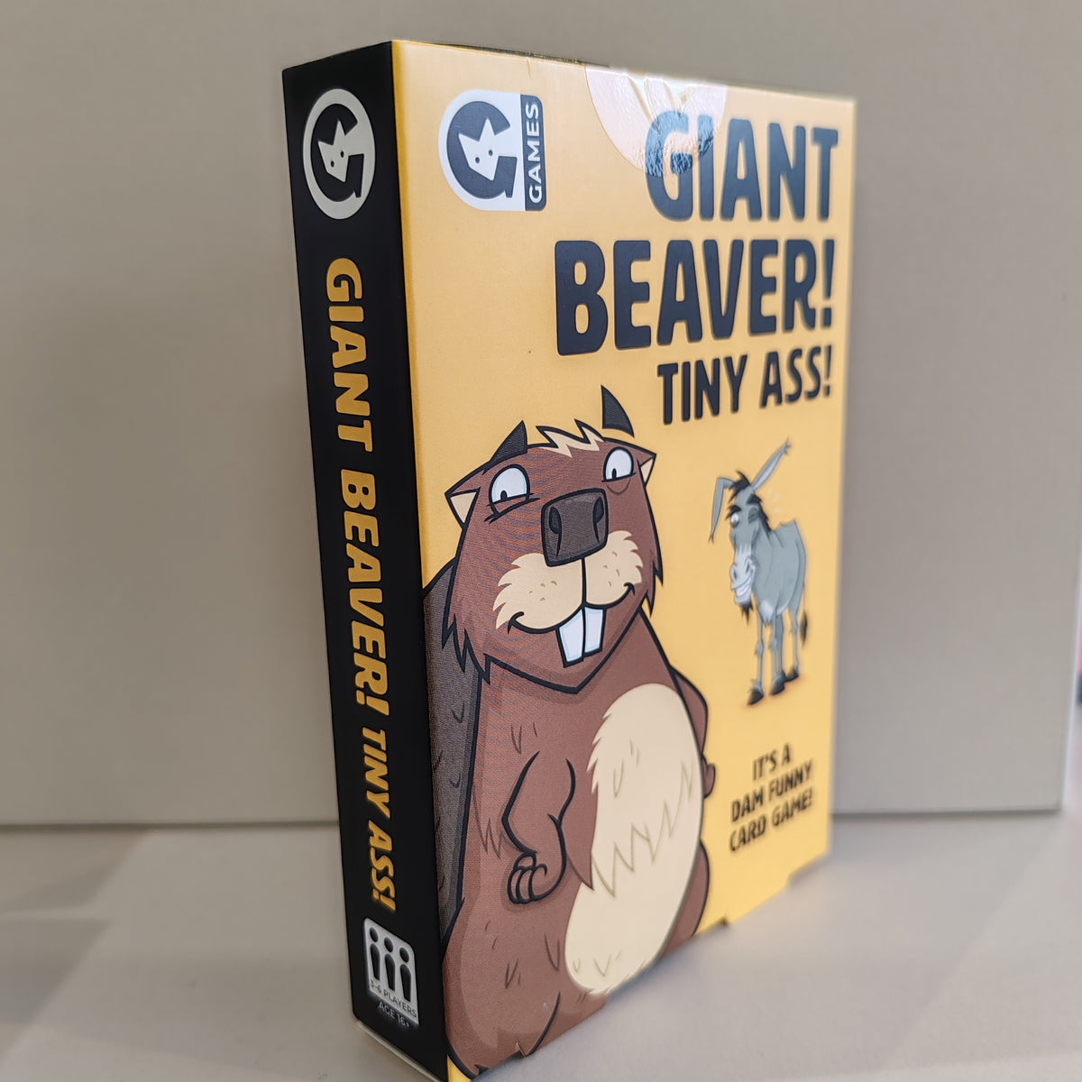 Giant Beaver! Tiny arse Card game