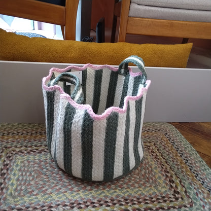 Tulip Large Basket Fig