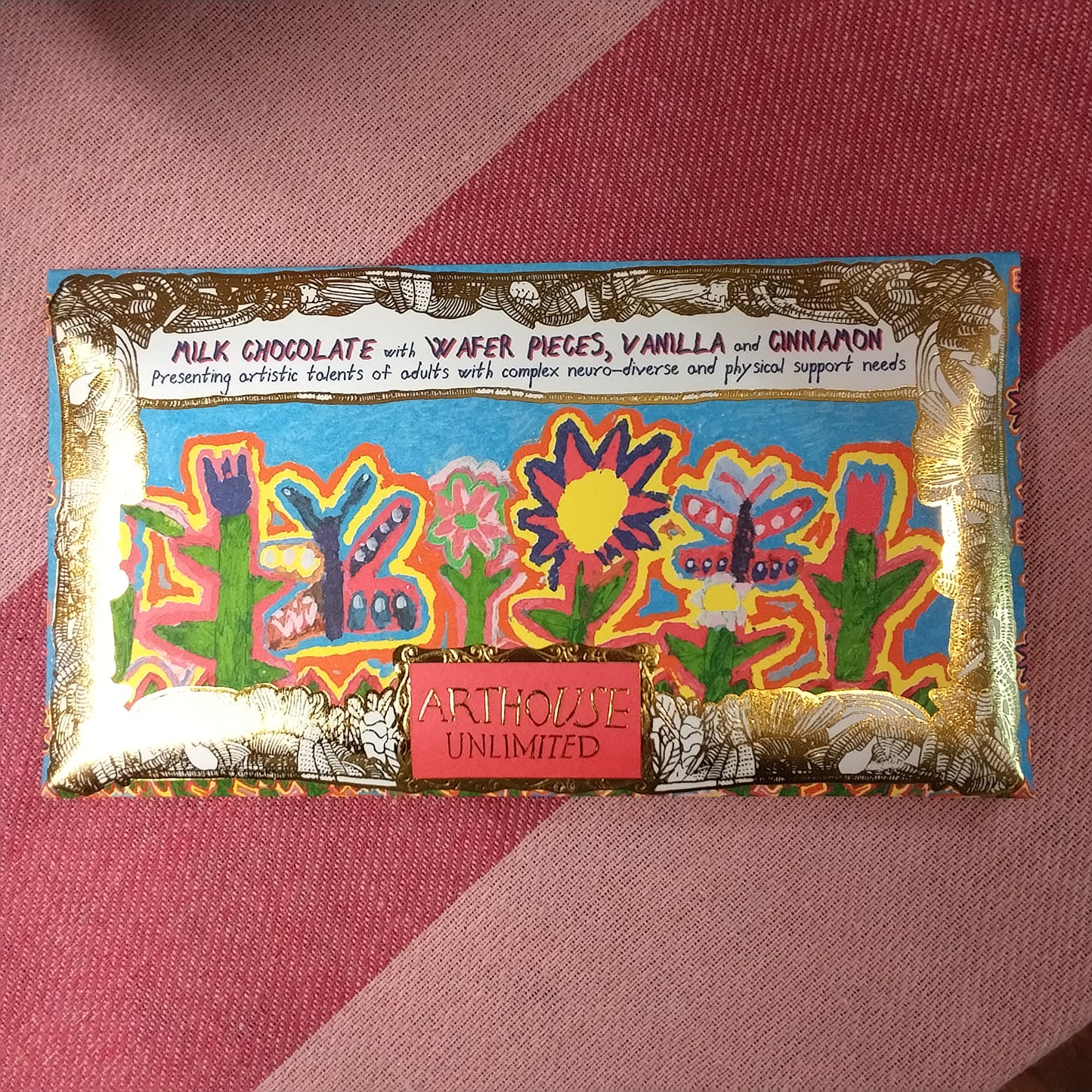 Most Beautiful Garden Milk Chocolate Bar with Wafer Pieces, vanilla & cinnamon