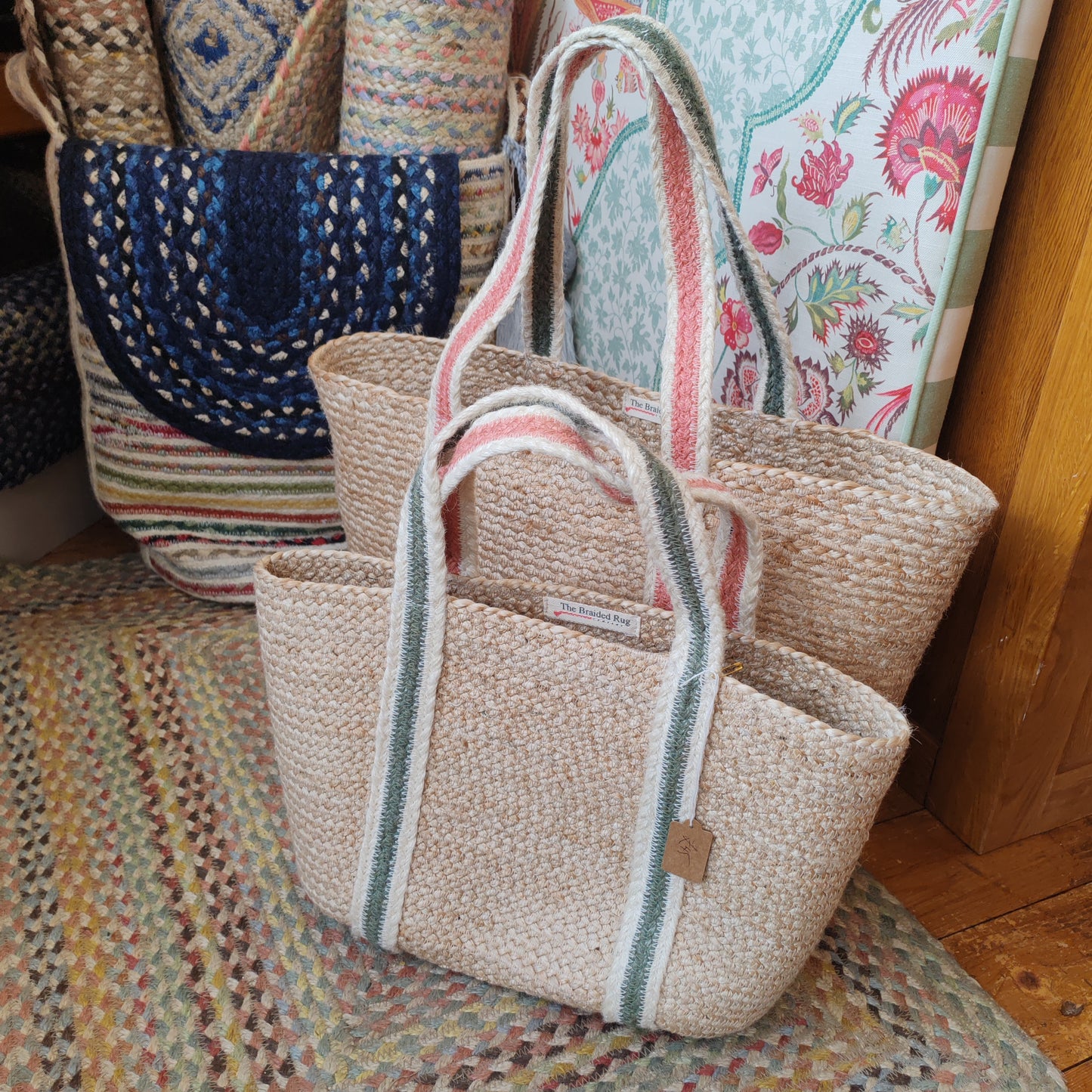Summer rose/thistle small jute short handle tote
